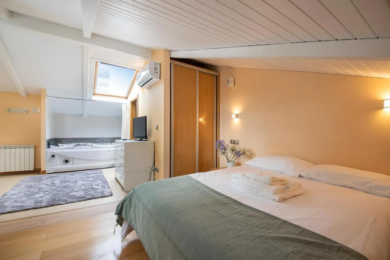 Luxury Duplex Penthouse With Terrace-Old Town Appartement San Sebastian Spanje